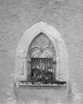 Détail : niche sur la façade antérieure. © Région Bourgogne-Franche-Comté, Inventaire du patrimoine