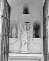 Vue intérieure : statues. © Région Bourgogne-Franche-Comté, Inventaire du patrimoine