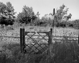 Portillon pour piétons, côté droit de la voie : vue d'ensemble. © Région Bourgogne-Franche-Comté, Inventaire du patrimoine