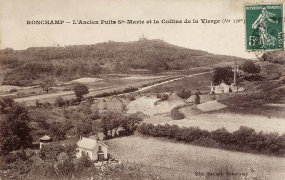 Ronchamp - L'ancien Puits Sainte-Marie et la colline de la Vierge. © Région Bourgogne-Franche-Comté, Inventaire du patrimoine