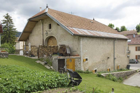 Façade postérieure et façade latérale gauche. © Région Bourgogne-Franche-Comté, Inventaire du patrimoine