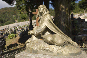 Détail : la Vierge au pied de la croix. © Région Bourgogne-Franche-Comté, Inventaire du patrimoine