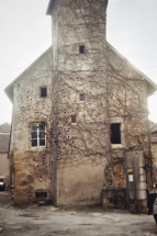 Bâtiment : élévation du côté de la rue Basse, après l'incendie (vers 2000). © Région Bourgogne-Franche-Comté, Inventaire du patrimoine
