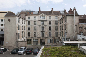 Vue d'ensemble des façades sur cour. © Région Bourgogne-Franche-Comté, Inventaire du Patrimoine