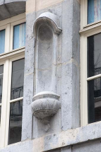 Façade sur rue : détail de la niche. © Région Bourgogne-Franche-Comté, Inventaire du Patrimoine