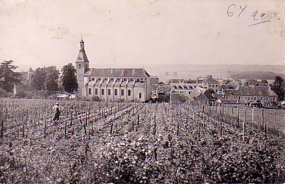 Vue sud de l'église sur une carte postale © Archives départementales de la Haute-Saône