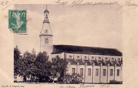 Vue sud-ouest de l'église sur une carte postale ancienne © Archives départementales de la Haute-Saône