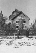 [La maison : façade latérale gauche], 1950. © Région Bourgogne-Franche-Comté, Inventaire du patrimoine