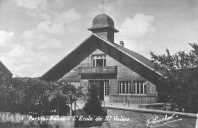 L'école Saint-Valère, carte postale. © Région Bourgogne-Franche-Comté, Inventaire du patrimoine
