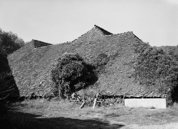 Halle de séchage, côté cour. © Région Bourgogne-Franche-Comté, Inventaire du patrimoine