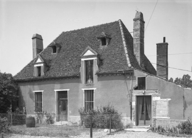 Logis, élévation antérieure. © Région Bourgogne-Franche-Comté, Inventaire du patrimoine