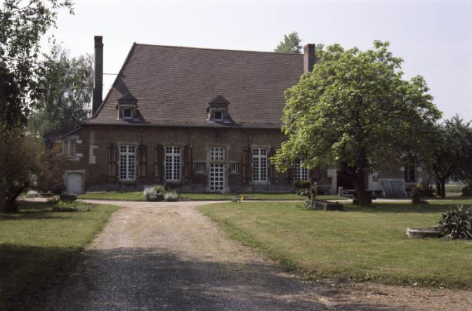 Vue d'ensemble prise du nord. © Région Bourgogne-Franche-Comté, Inventaire du patrimoine