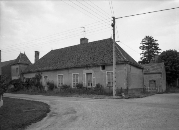 Bâtiment d'habitation, élévation postérieure sur rue © Région Bourgogne-Franche-Comté, Inventaire du patrimoine