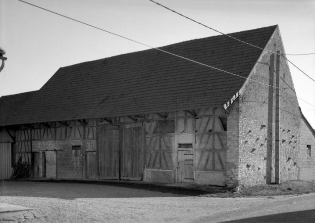 Bâtiment des dépendances. © Région Bourgogne-Franche-Comté, Inventaire du patrimoine