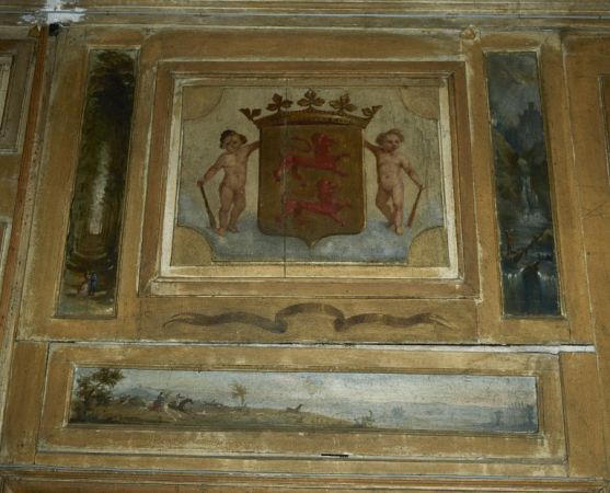 château dessus-de-porte porte (panneaux peints) : armoiries allégories bouffon © Région Bourgogne-Franche-Comté, Inventaire du patrimoine