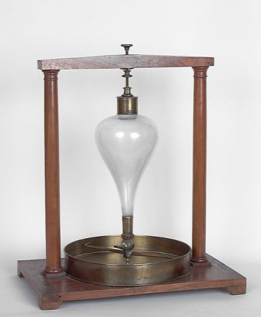 instrument de démonstration en dynamique des fluides © Région Bourgogne-Franche-Comté, Inventaire du patrimoine