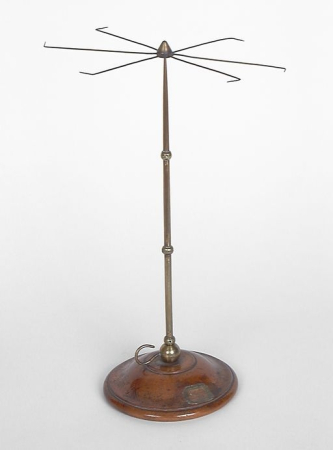 instrument de démonstration en électrostatique © Région Bourgogne-Franche-Comté, Inventaire du patrimoine