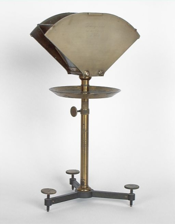 instrument de démonstration en optique © Région Bourgogne-Franche-Comté, Inventaire du patrimoine