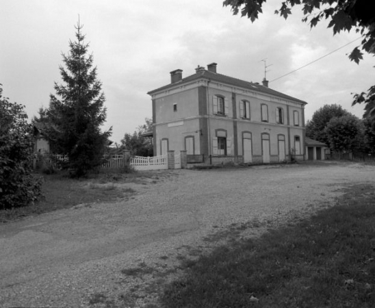 Gare de voyageurs. © Région Bourgogne-Franche-Comté, Inventaire du patrimoine