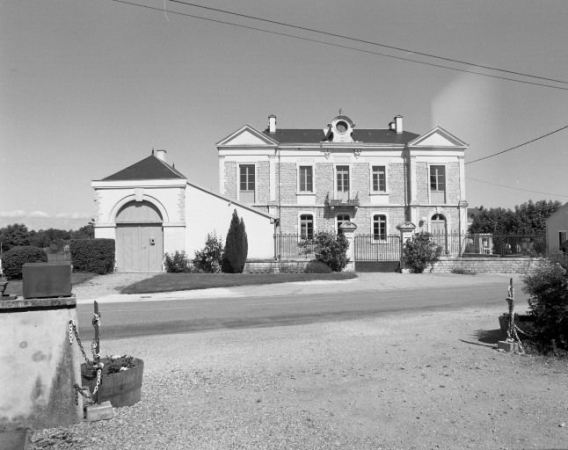 Vue de face. © Région Bourgogne-Franche-Comté, Inventaire du patrimoine