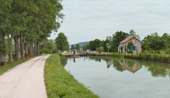 Vue d'ensemble du site d'écluse. © Région Bourgogne-Franche-Comté, Inventaire du patrimoine