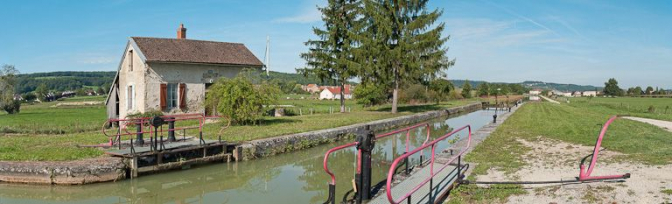 Vue d'ensemble du site d'écluse. © Région Bourgogne-Franche-Comté, Inventaire du patrimoine