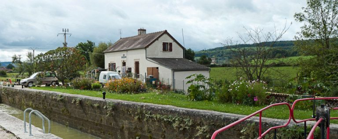 Vue d'ensemble du site d'écluse. © Région Bourgogne-Franche-Comté, Inventaire du patrimoine