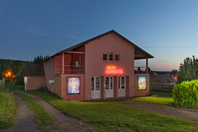 salle paroissiale cinéma © Région Bourgogne-Franche-Comté, Inventaire du patrimoine salle paroissiale cinéma © Région Bourgogne-Franche-Comté, Inventaire du patrimoine