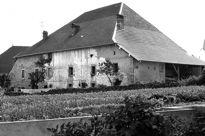 Vue de trois quarts droit. © Région Bourgogne-Franche-Comté, Inventaire du patrimoine