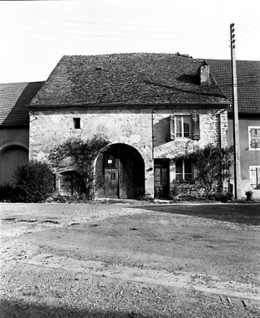 Façade antérieure à trois travées. © Région Bourgogne-Franche-Comté, Inventaire du patrimoine