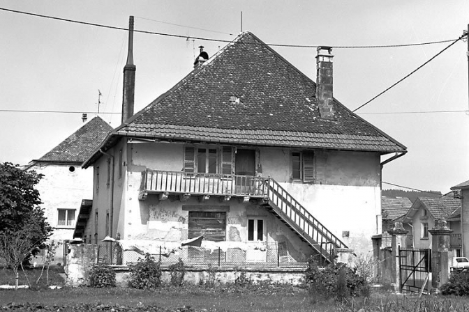 Vue de trois quarts. © Région Bourgogne-Franche-Comté, Inventaire du patrimoine