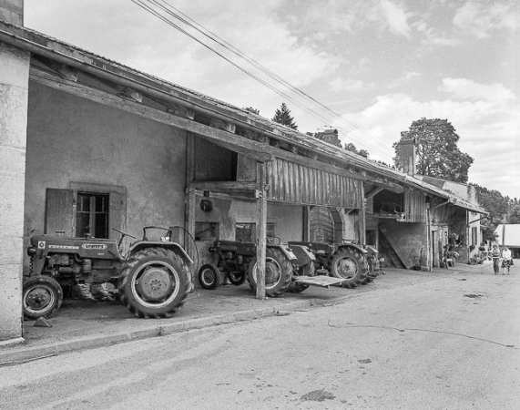 Fermes cadastrées 1968 AB 30, 31 et 32. © Région Bourgogne-Franche-Comté, Inventaire du patrimoine