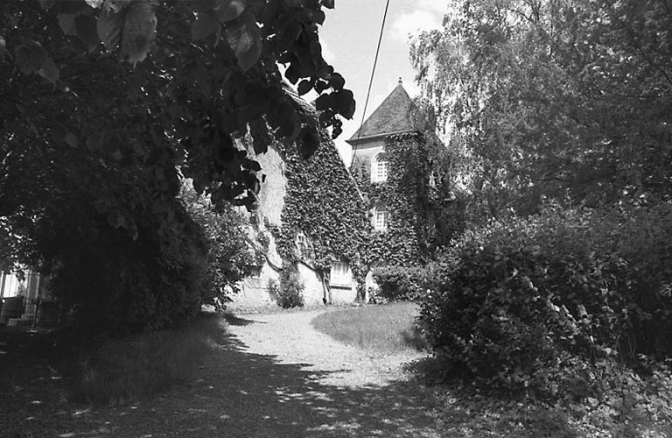 Vue d'ensemble depuis la cour. © Région Bourgogne-Franche-Comté, Inventaire du patrimoine