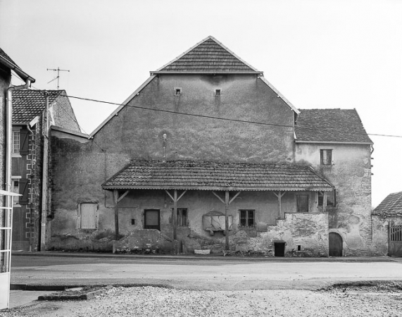 Façade principale. © Région Bourgogne-Franche-Comté, Inventaire du patrimoine