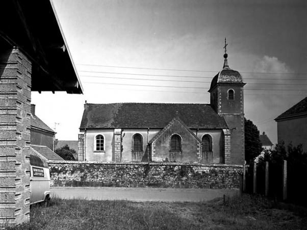 Façade latérale gauche. © Région Bourgogne-Franche-Comté, Inventaire du patrimoine