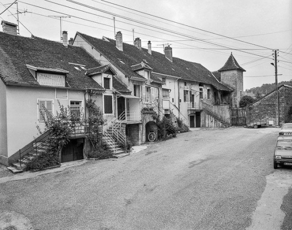 Maisons situées rue des Micholettes : façades antérieures. © Région Bourgogne-Franche-Comté, Inventaire du patrimoine