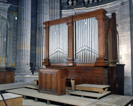 Vue générale de trois quarts droit. © Région Bourgogne-Franche-Comté, Inventaire du patrimoine