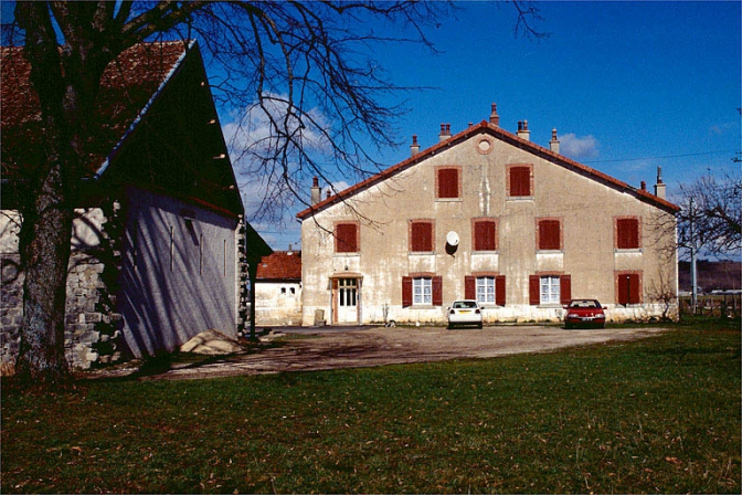 Bâtiment abritant les bureaux et le logement. © Région Bourgogne-Franche-Comté, Inventaire du patrimoine