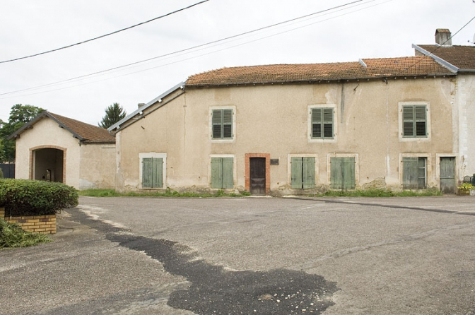 Vue du bâtiment d'entrée. © Région Bourgogne-Franche-Comté, Inventaire du patrimoine