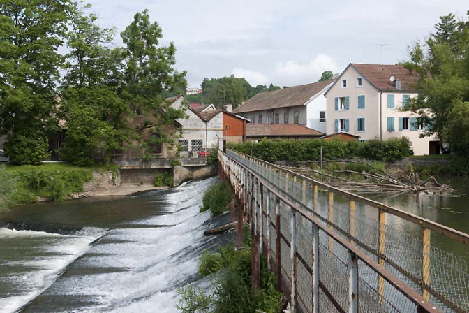 Vue d'ensemble depuis l'extrémité sud du barrage. © Région Bourgogne-Franche-Comté, Inventaire du patrimoine