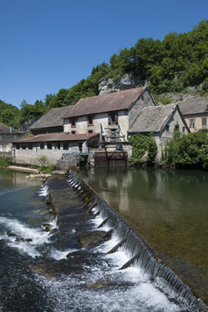 Vue d'ensemble depuis la tête amont du barrage. © Région Bourgogne-Franche-Comté, Inventaire du patrimoine