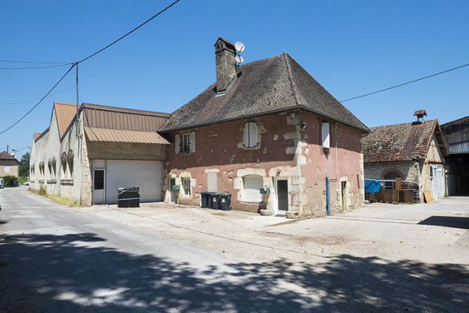 Ateliers et logement depuis la rue. © Région Bourgogne-Franche-Comté, Inventaire du patrimoine