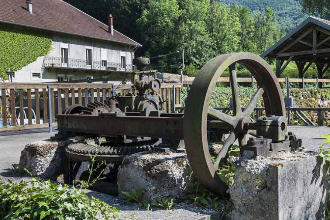 Engrenages et volant de transmission de la turbine. © Région Bourgogne-Franche-Comté, Inventaire du patrimoine