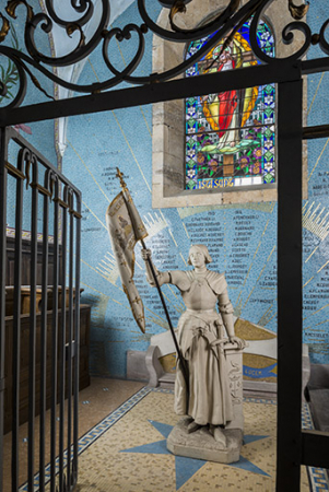Vue de la statue dans la chapelle. © Région Bourgogne-Franche-Comté, Inventaire du patrimoine