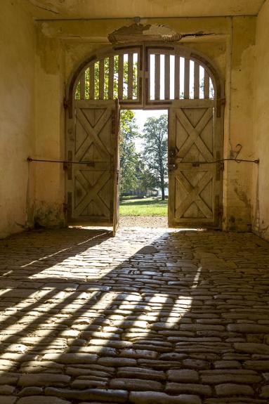 Porche de la ferme du château de Rupt-Sur-Saône (70) © phot. S. Dourlot / Région Bourgogne-Franche-Comté, Inventaire du patrimoine, 2016