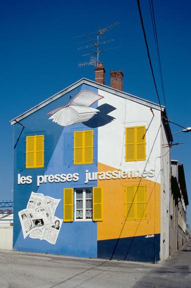 Ancienne usine devenue imprimerie à Dole (39) © phot. L. Poupard / Région Bourgogne-Franche-Comté, Inventaire du patrimoine, 1989