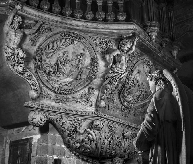 Tribune d’orgues de l’église Saints-Pierre-et-Paul - Luxeuil-les-Bains (70) © phot. J. Mongreville / Région Bourgogne-Franche-Comté, Inventaire du patrimoine, 1989