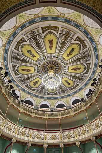 Plafond de la salle du théâtre de Dole (39) © phot. J. Mongreville / Région Bourgogne-Franche-Comté – Inventaire du patrimoine, 2022