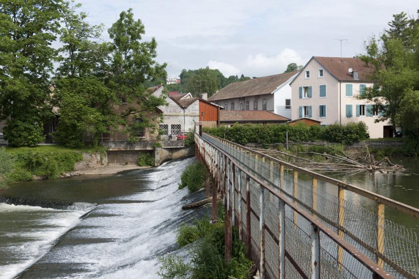 Montbéliard (25) : passerelle du barrage sur l’Allan, proche du faubourg de Besançon © phot. J. Mongreville / Région Bourgogne-Franche-Comté, Inventaire du patrimoine, 2012