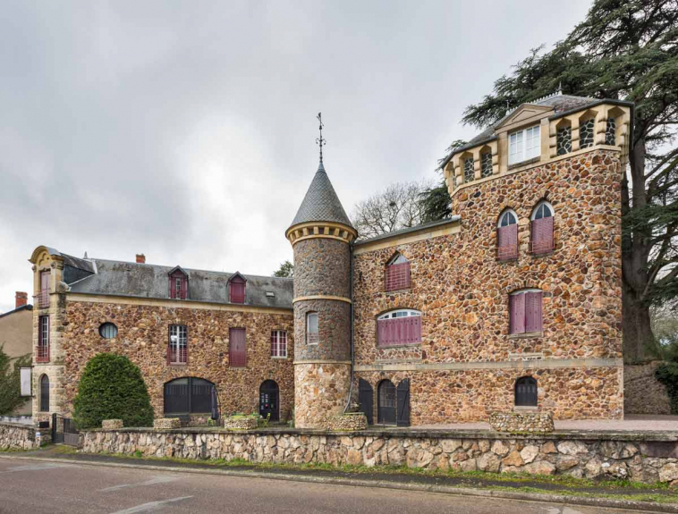 Castel des Cèdres à Saint-Honoré-les-Bains (58) © phot. P.-M. Barbe-Richaud, Région Bourgogne-Franche-Comté, Inventaire du patrimoine, 2020